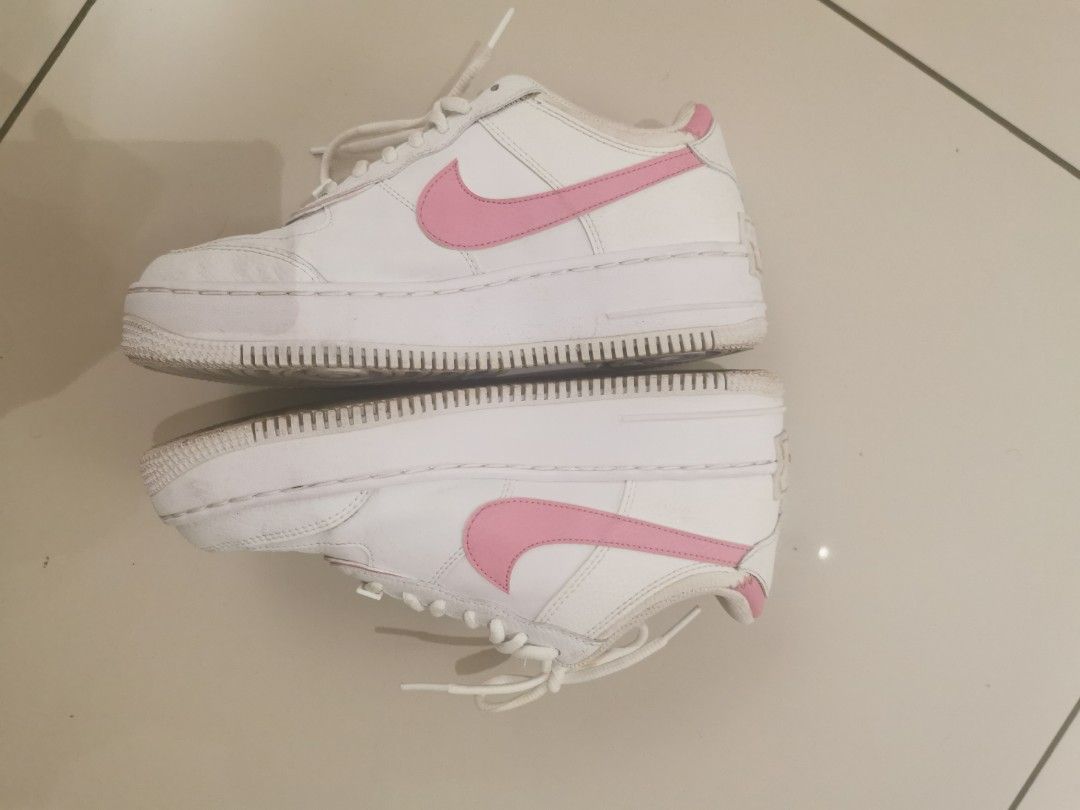 Air force 1 womens white with pink on sale tick