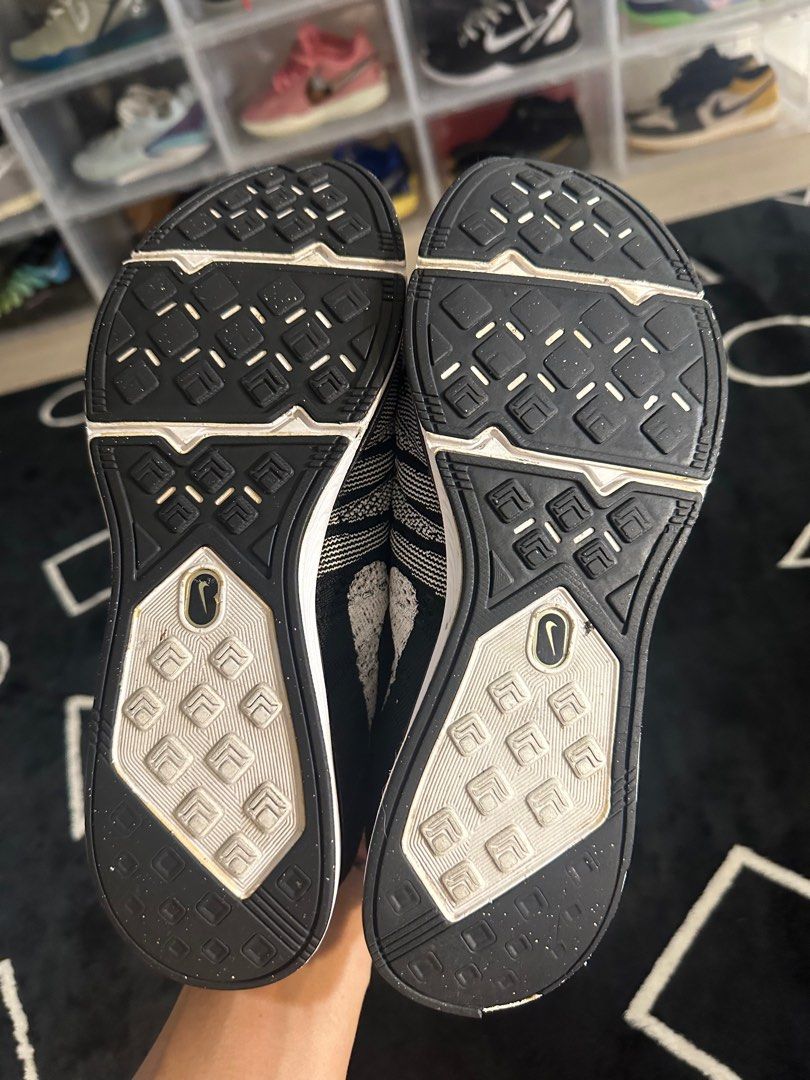 Nike Flynit Trainer 陰陽Oreo, 他的時尚, 鞋, 運動鞋在旋轉拍賣