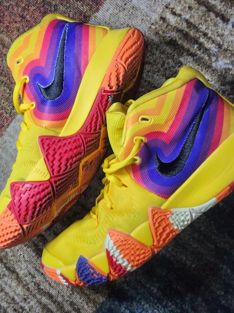 Nike Kyrie 4 Player Exclusive 70 s Basketball Shoes 9.5 Mens