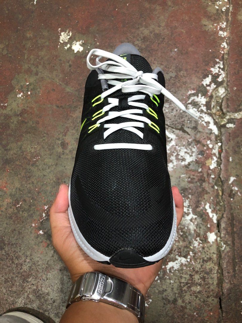 Nike Quest 4 Black Volt DK Smoke Grey Mens Running Shoes 29 cm