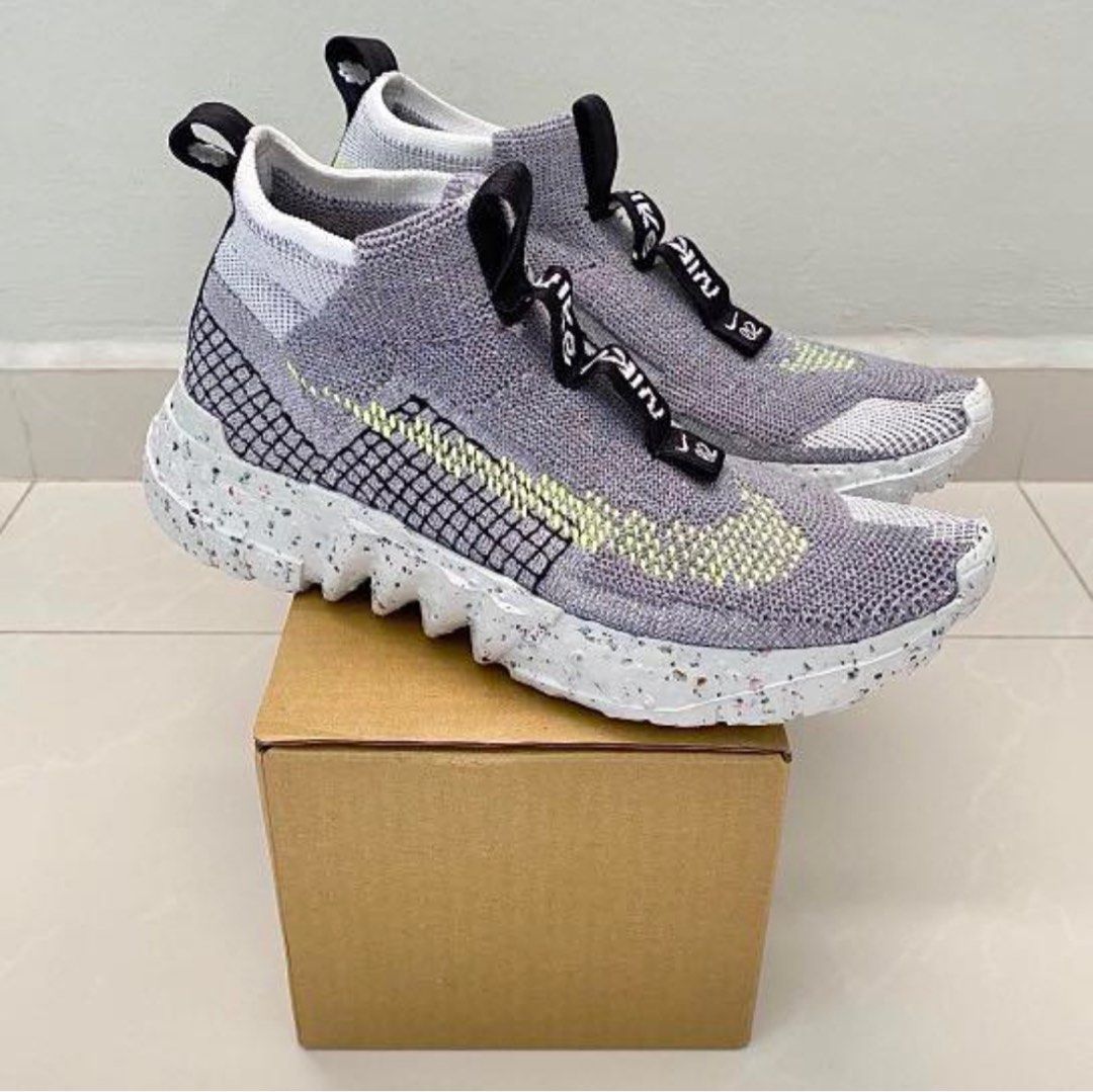 space hippie 02 volt on feet