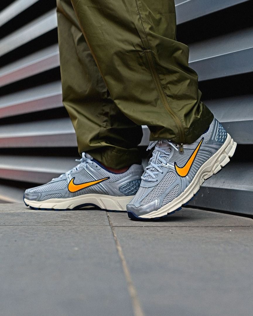 Nike vomero 7 sales orange