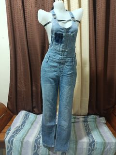 (Category: ) located in . Submitted by declutteringgal922 (Listing ID 1242246512, Image 1). Description: .