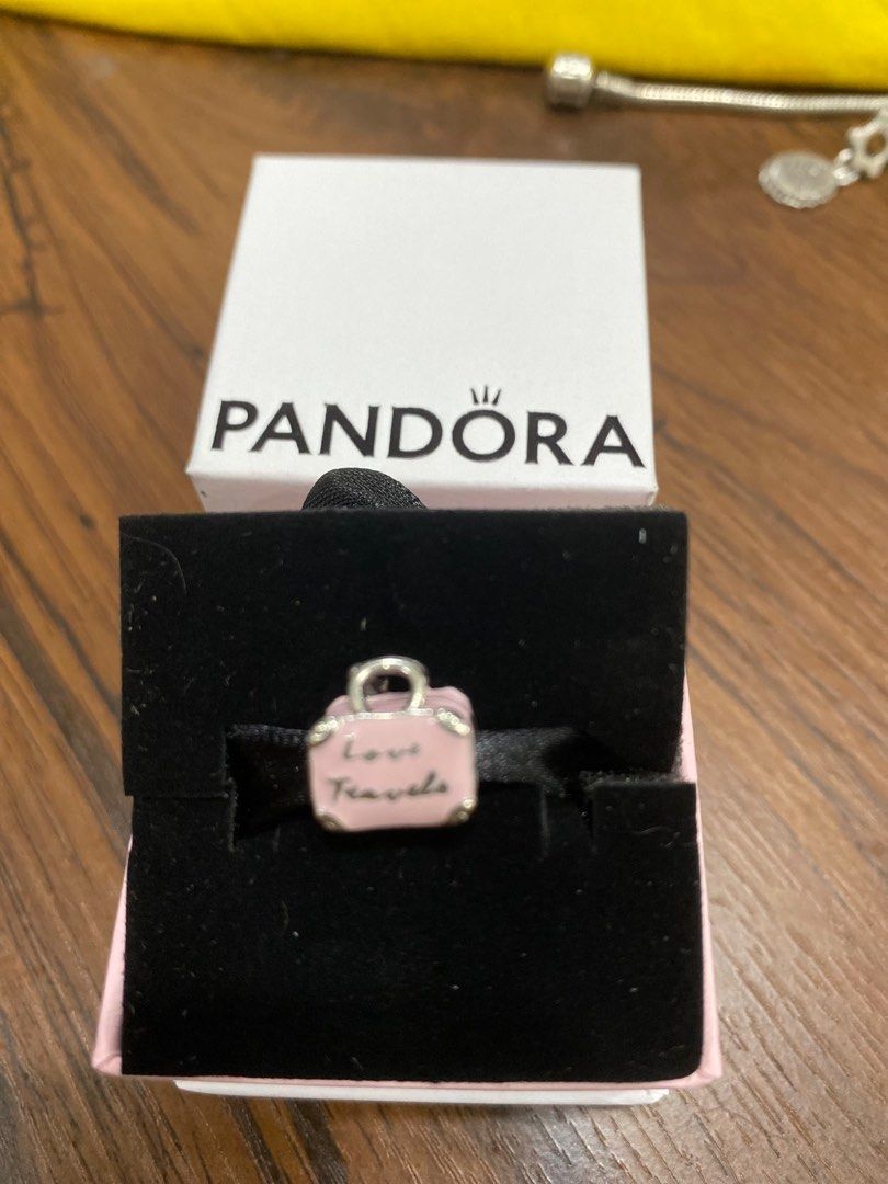 Pandora travel bag charm hot sale