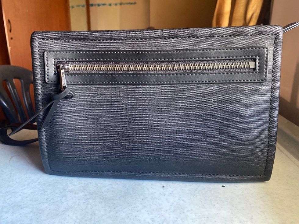 Clutch hotsell bag pedro
