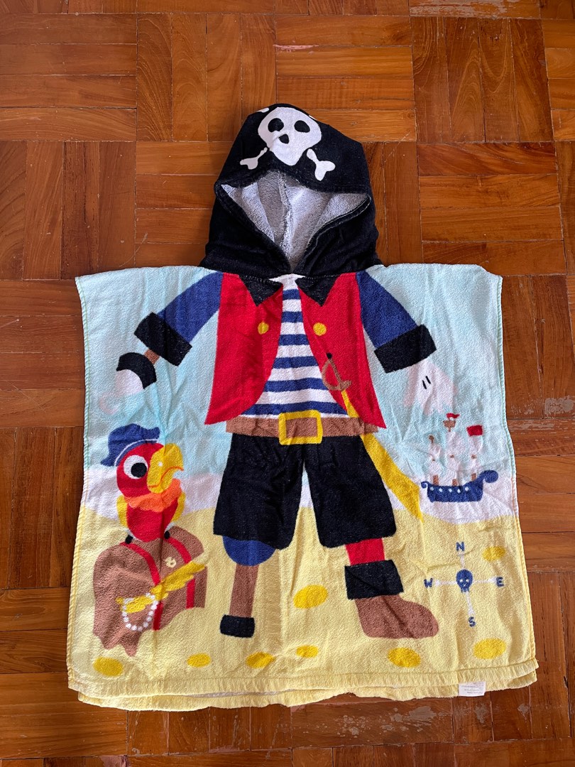 Pirate clearance hooded towel