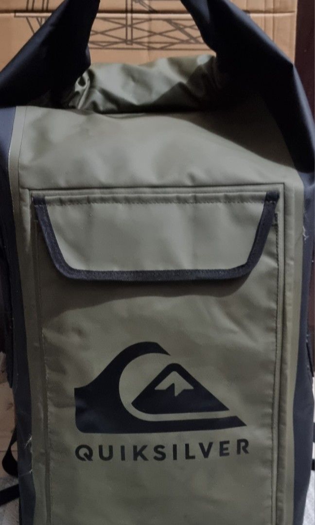 Quicksilver Sea Stach waterproof backpack, Men's Fashion, Bags