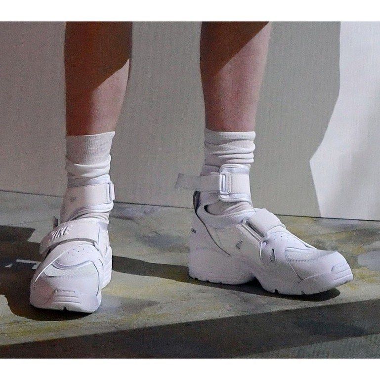 Nike Air Carnivore Comme Des Garcons Nike 2021 Air Carnivore Comme