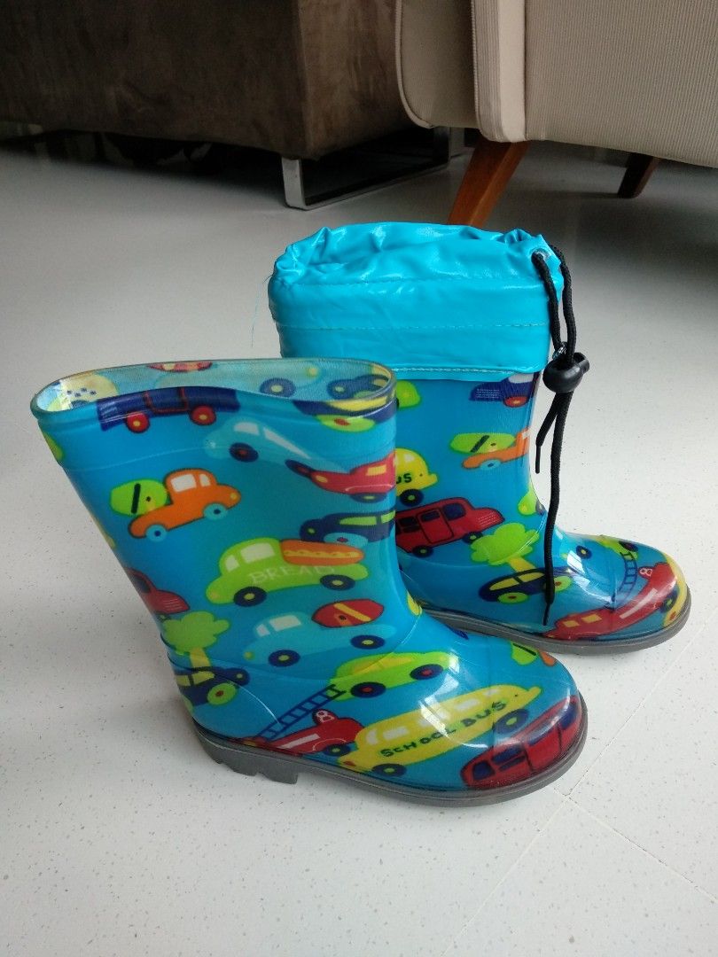 Rain clogs store