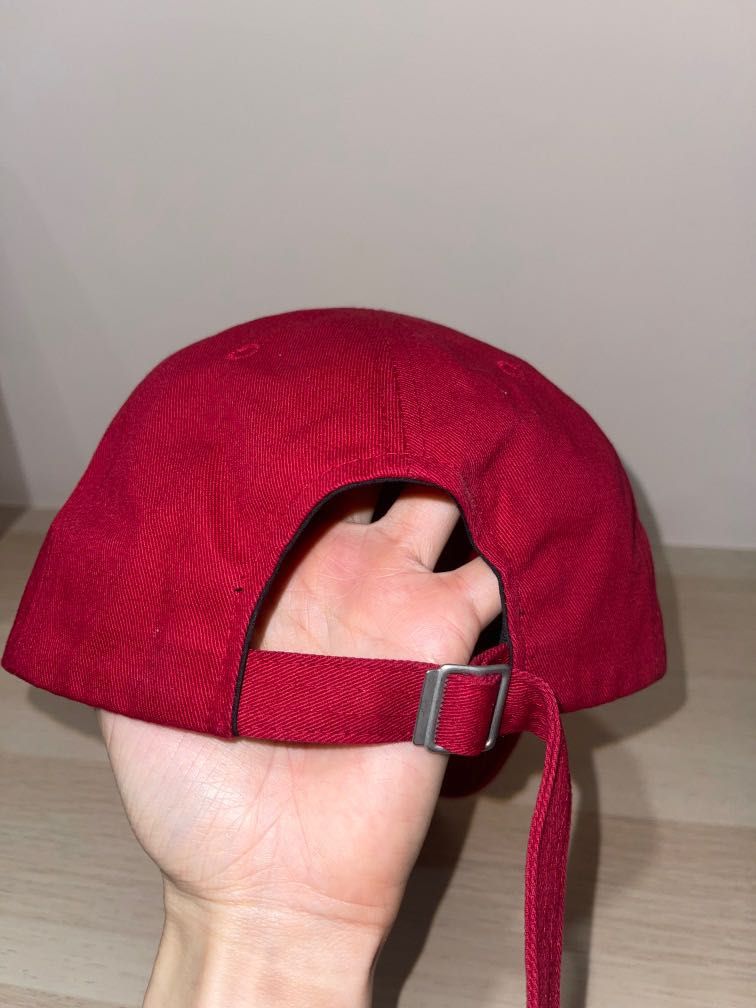 Red cap (Category: Cap & Hats) located in Kuala Lumpur. Submitted by coolestisme (Listing ID 1242273147, Image 3). Description: You may request to get bundle on the caps i list :).