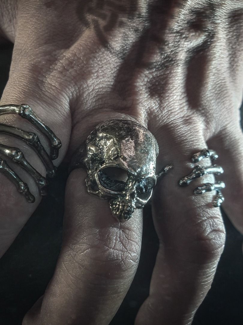 Alien online skull ring