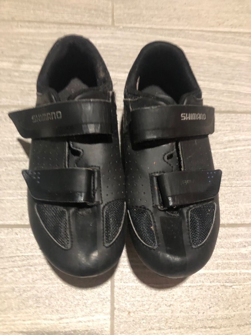 Shimano Cycling shoes cleats size eur 40 Sports Equipment
