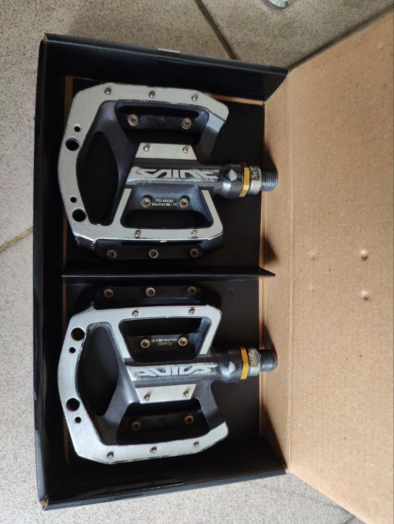 Shimano saint flat pedals