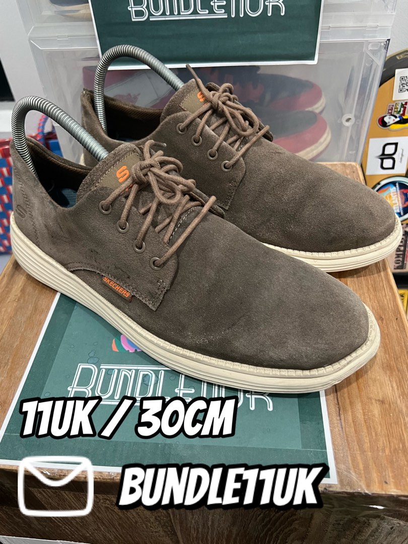Skechers versen on sale