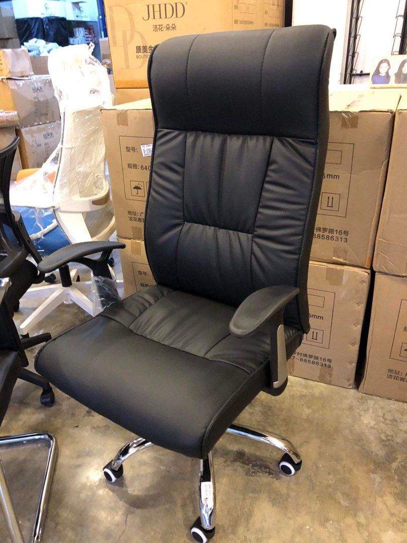 Sleek Executive Swivel Chair H 1688984187 723c6f13 Progressive 