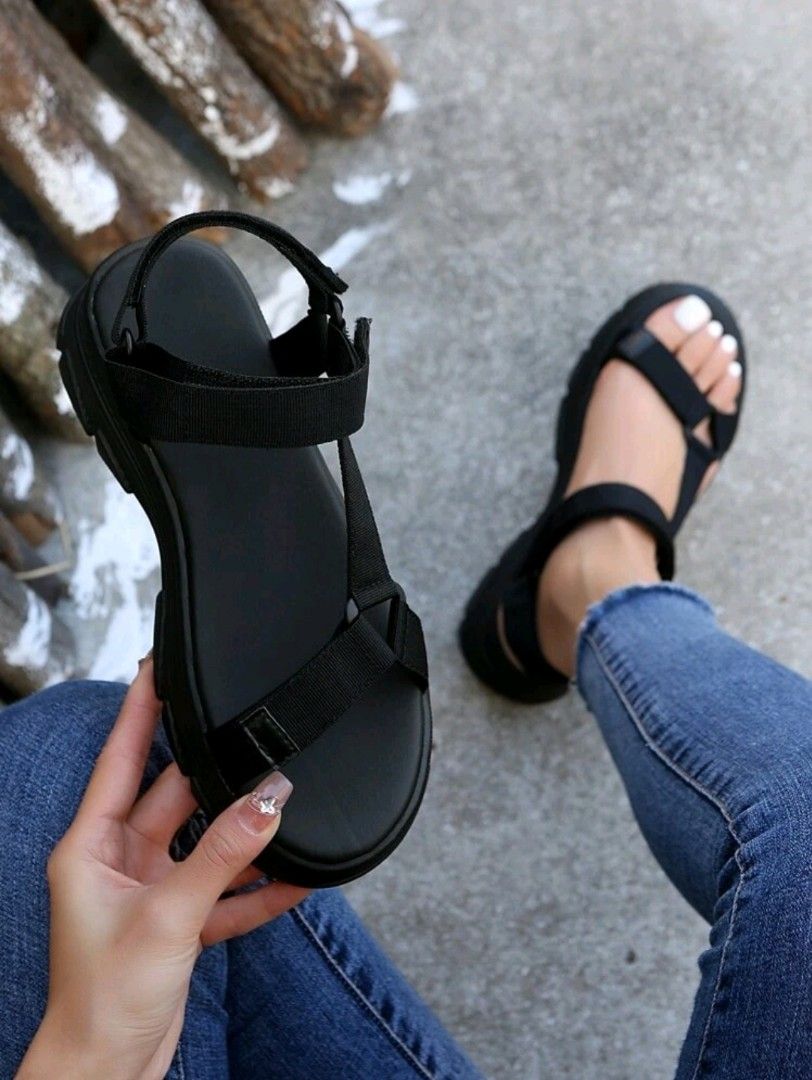 Sporty best sale velcro sandals