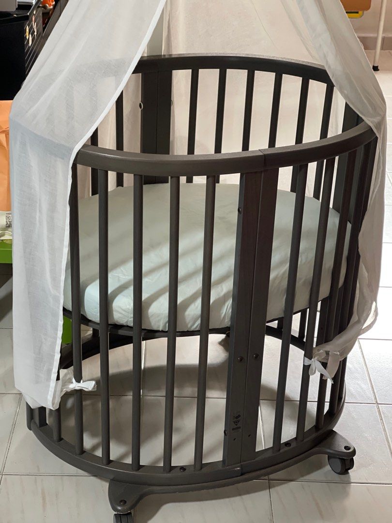 Stokke Sleepi Mini V2 Full Set Baby Crib Cot, Babies & Kids, Baby