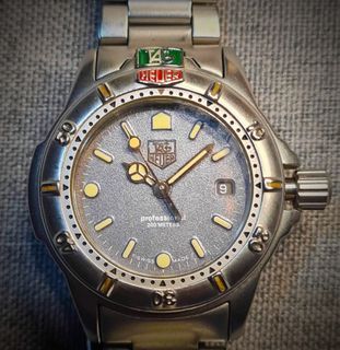 Superb Tag Heuer - Professional 200 m - Swiss Made