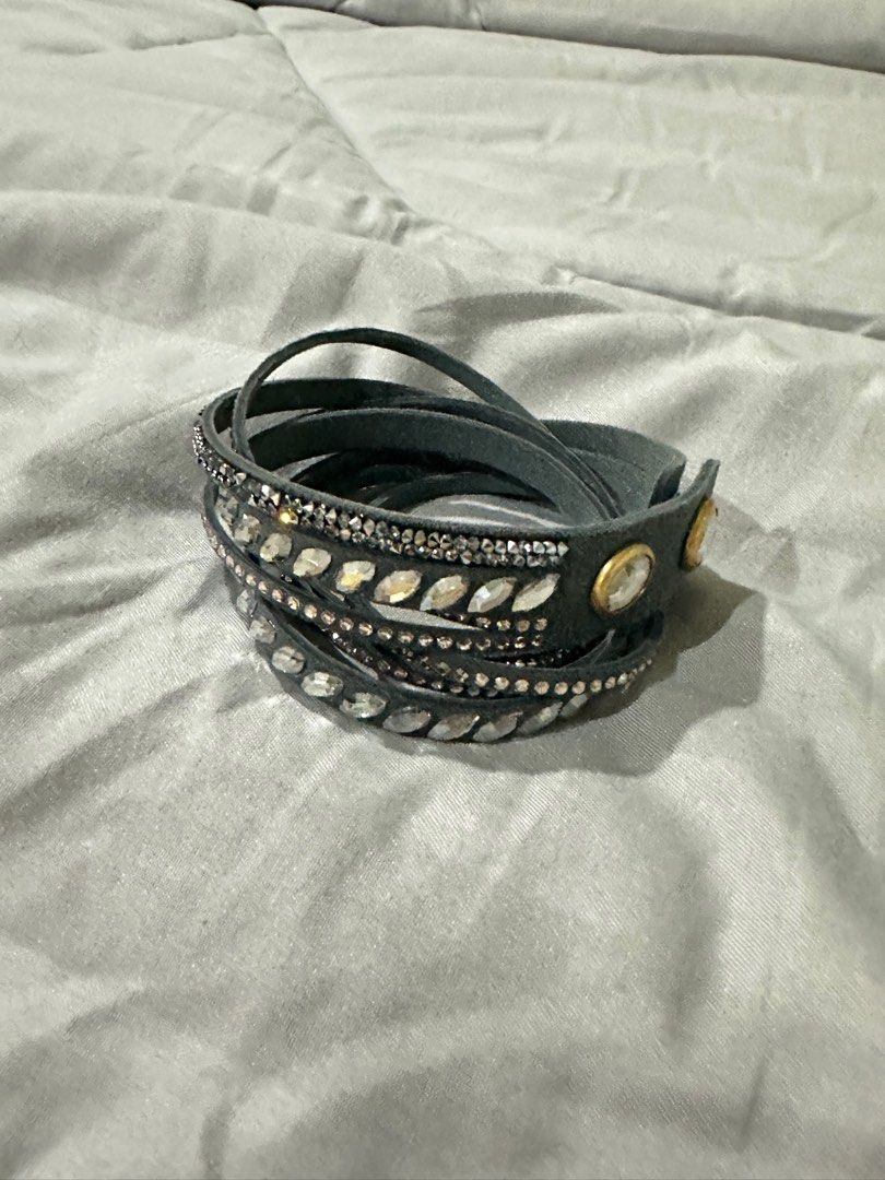 Swarovski slake outlet pulse bracelet