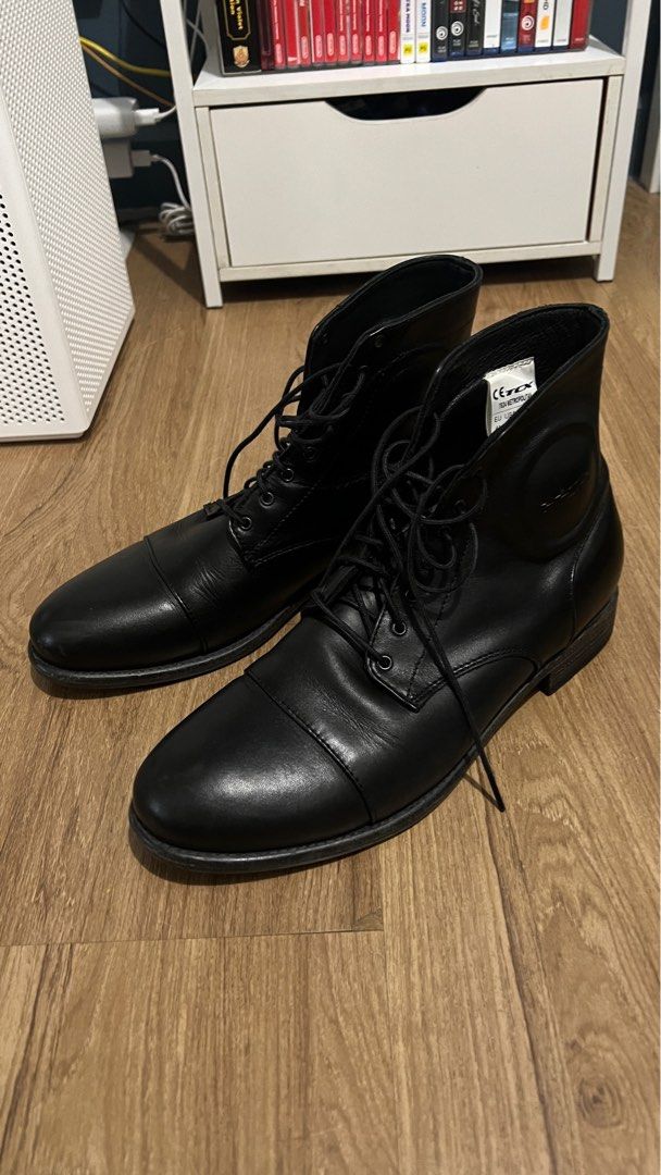 Tcx boots metropolitan top