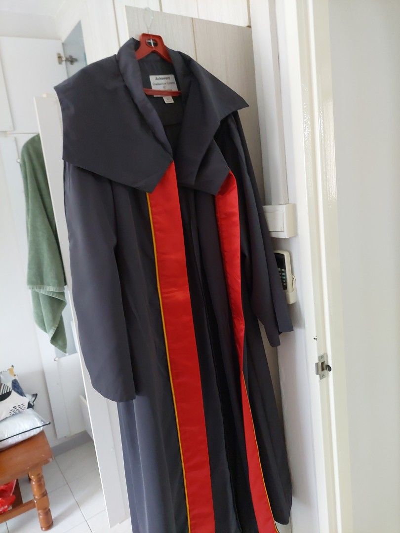 Temasek poly graduation dress, Men's Fashion, Coats, Jackets and ...