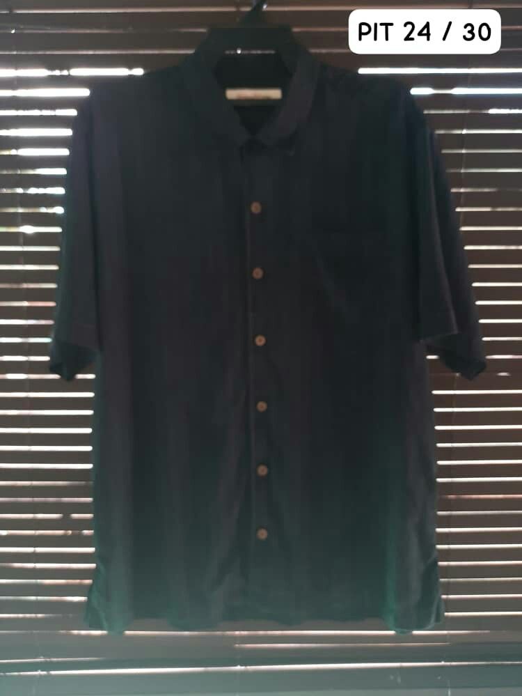 Tommy bahama top panel back shirts