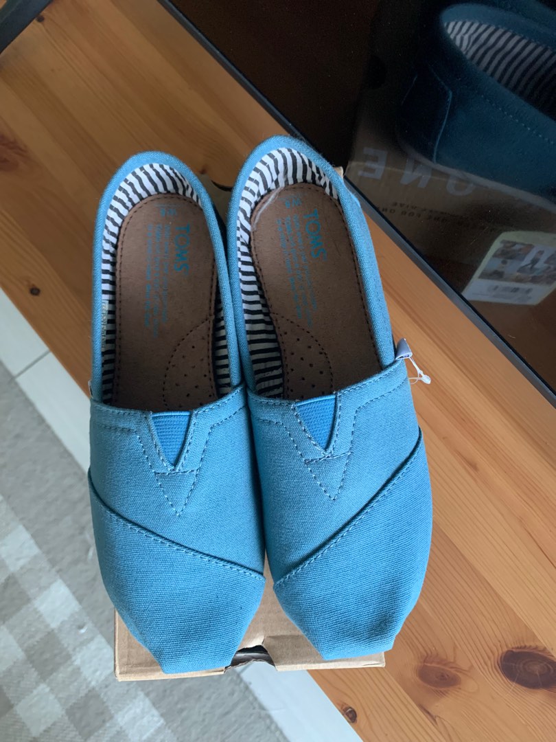 Toms white bunny sale canvas