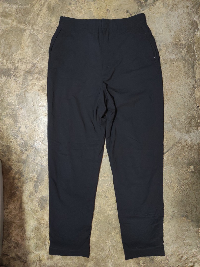 uniqlo heattech warm line pants, Women's Fashion, Bottoms, Other Bottoms on  Carousell