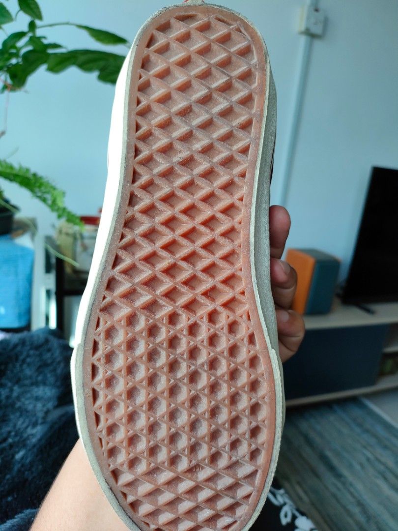 Vans frayed laces best sale