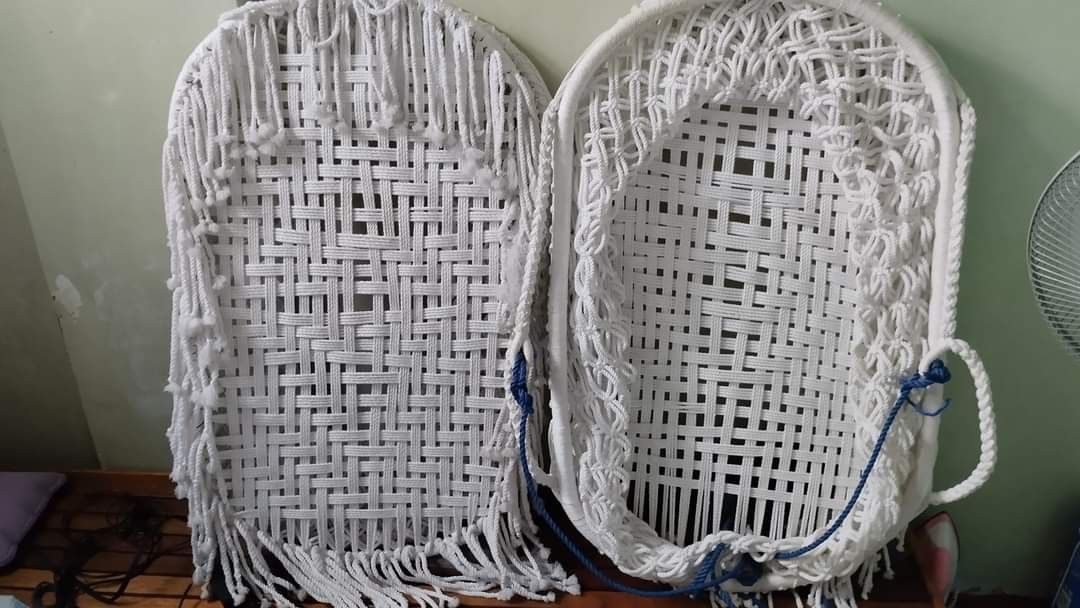 White Duyan / Cradle for Baby (No Stand) (Category: Cots & Cribs) located in Makati City. Submitted by kring_ (Listing ID 1242214130, Image 1). Description: 650 each 1000 for 2 pcs.
