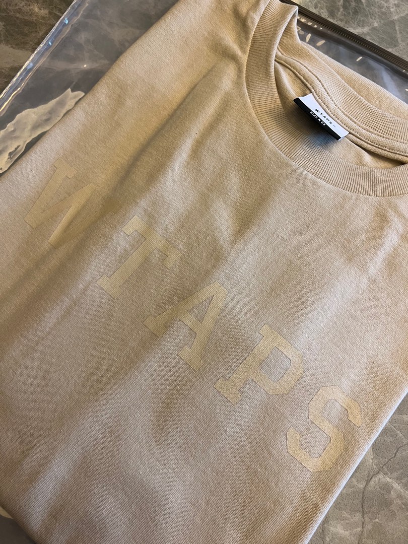 Wtaps 2023 College SS Tee Beige 03, 男裝, 上身及套裝, T-shirt