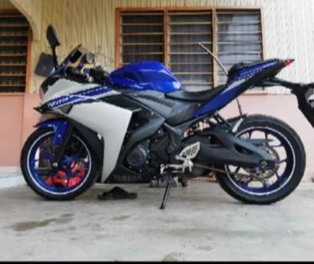 Rear sales hugger r25