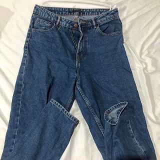 (Category: ) located in . Submitted by asstrogrrl (Listing ID 1242298776, Image 1). Description: .