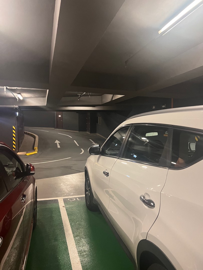 Car space of the new building in Tai Hang62863164814978112