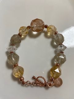 （分類：）位於 。 由 nicezzzz 提交（商品編號 1242476257，圖片 1）。簡介： 。