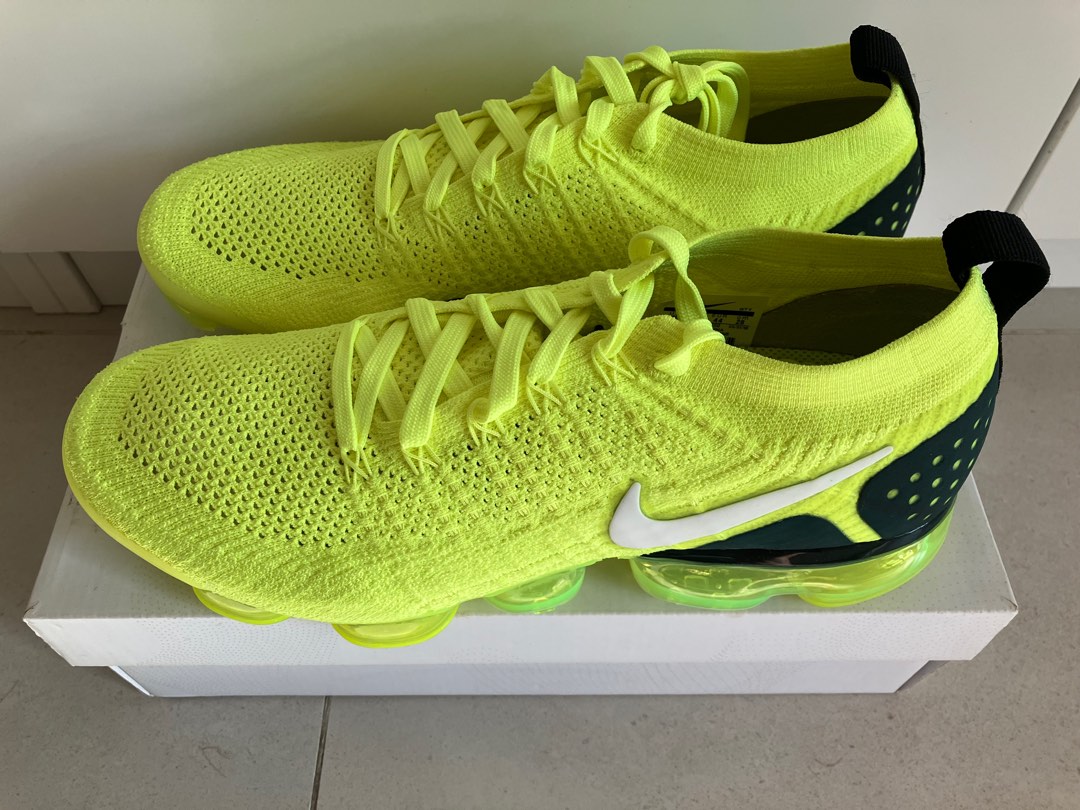 Volt vapormax flyknit 2 top