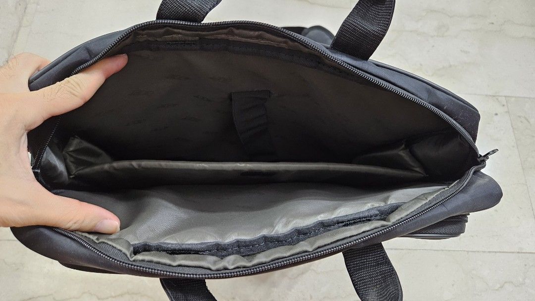 Acer laptop sling bag, Computers & Tech, Parts & Accessories, Laptop ...