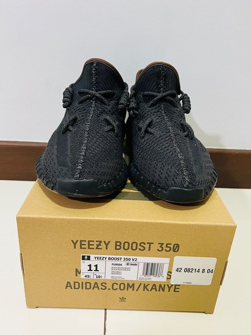 Adidas Yeezy Boost 350 V2 Black Non Reflective, Men's Fashion, Footwear,  Sneakers on Carousell