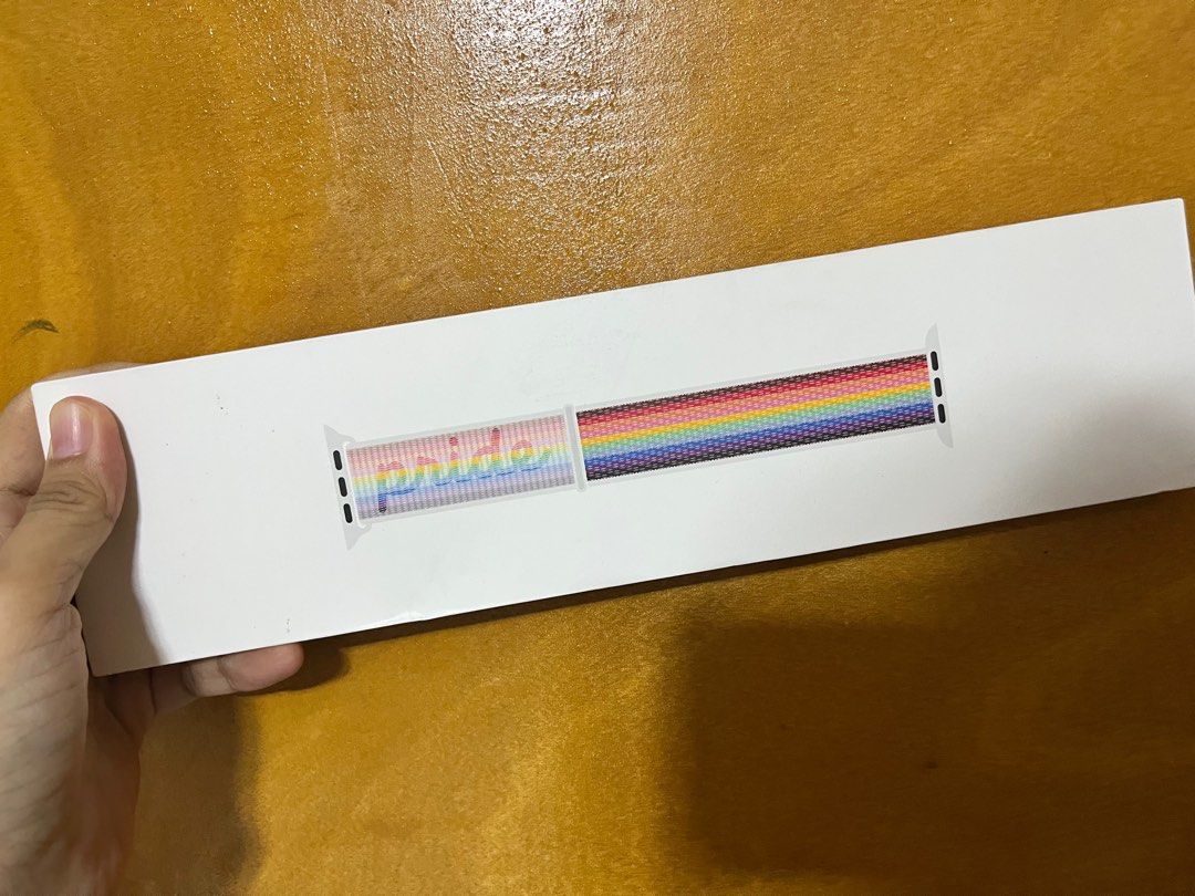 Apple watch 45mm pride loop band Mobile Phones Gadgets