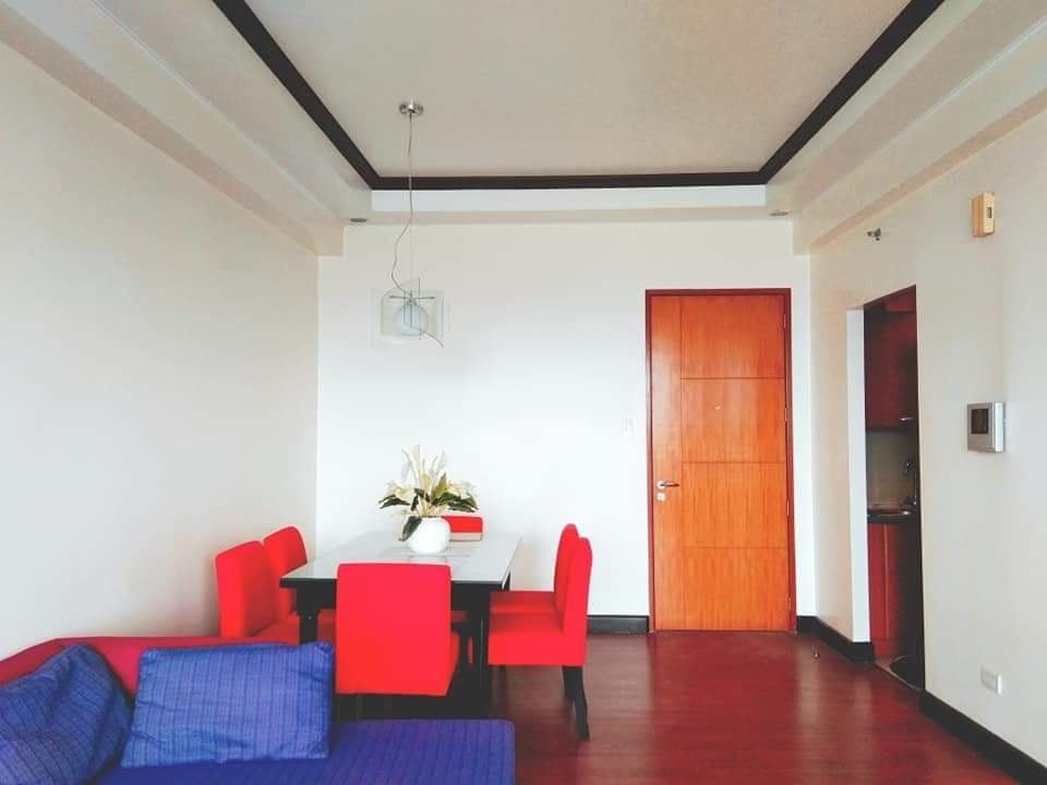 Bellagio Furnished 1br with parking Php 65k/mo (Category: Apartments & Condos) located in Quezon City. Submitted by sfrc2021 (Listing ID 1242435992, Image 1). Description: Located in Tower 2 of Bellagio, come home to amazing views from a high floor of a fully furnished unit. The unit is a spacious one bedroom unit, with a floor area of 60 sqm with parking. Terms are 2 months advance, 2 months security deposit with minimum one year lease..