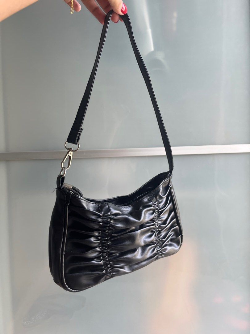 Black ruched shop shoulder bag