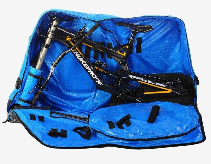 BRAND NEW Unopen Chain Reaction Bike Bag, Sports Equipment, Bicycles