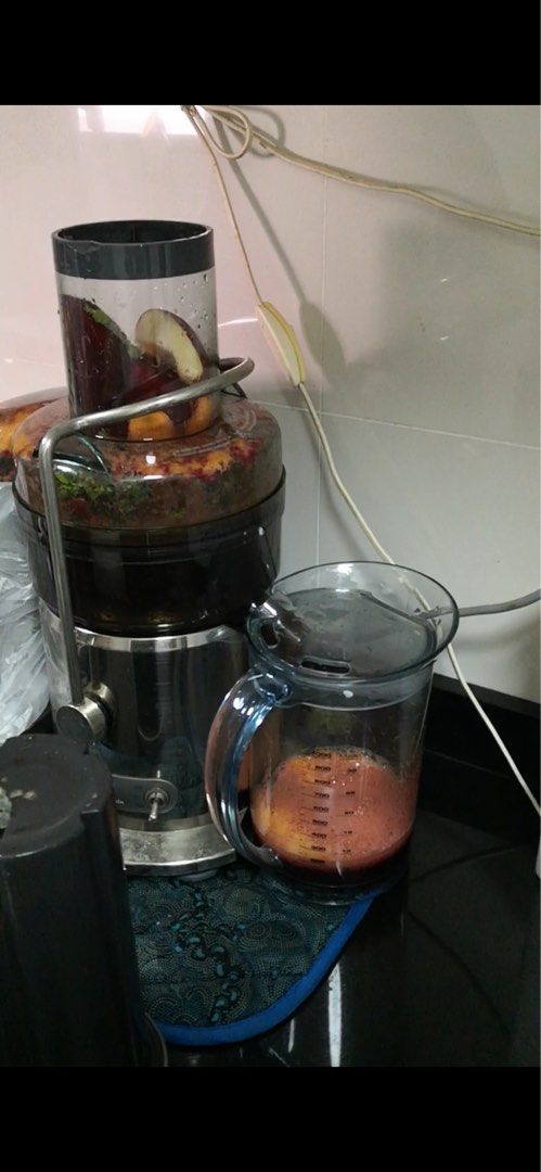 BREVILLE The Juice Fountain BJE 410 A