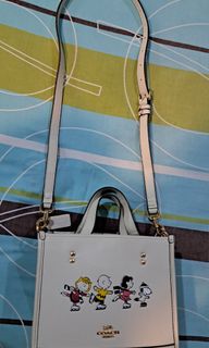 (Category: ) located in . Submitted by finds.treasures (Listing ID 1242490068, Image 1). Description: .