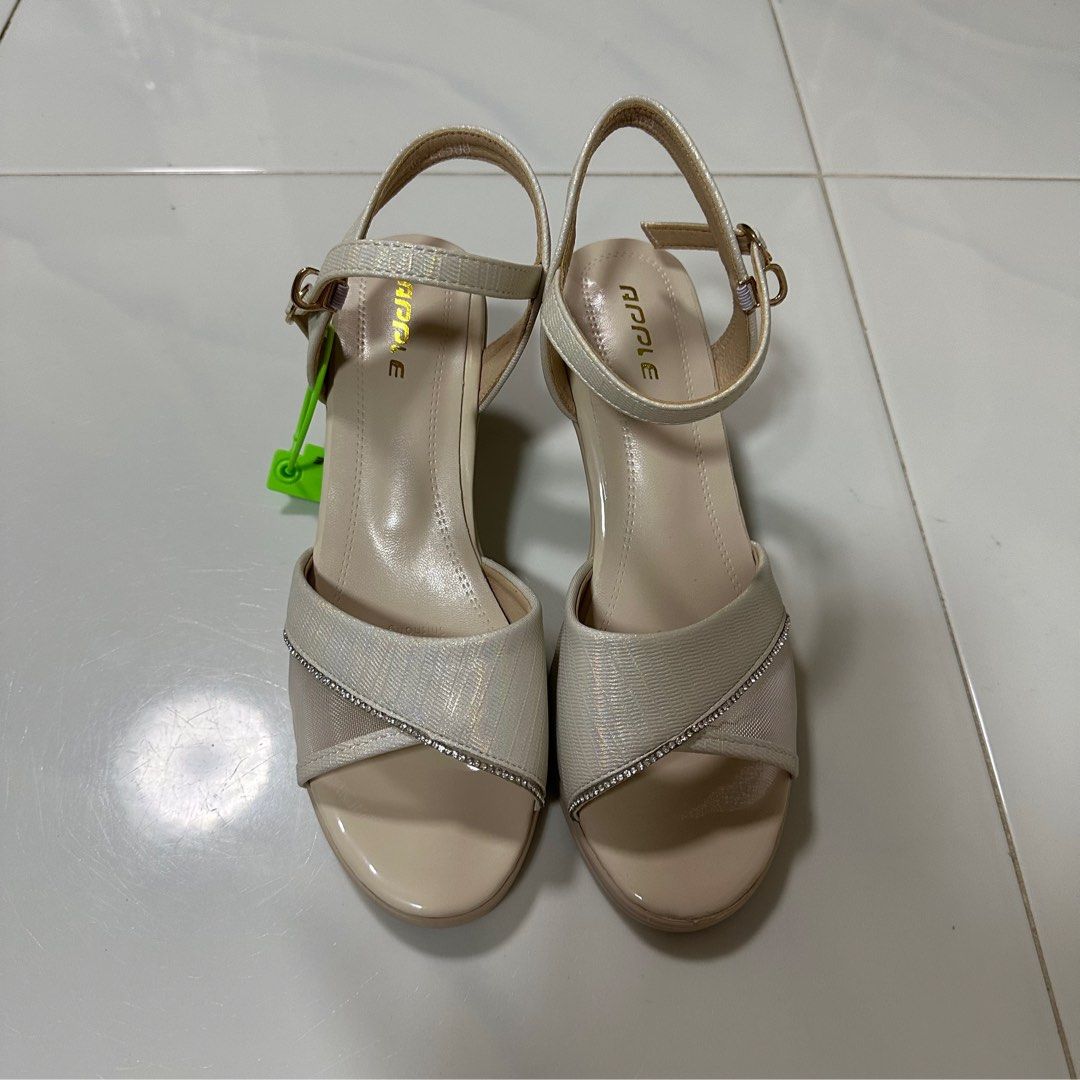 Gold 2024 gem heels