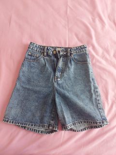 (Category: ) located in . Submitted by thriftbopkl (Listing ID 1242396595, Image 1). Description: .