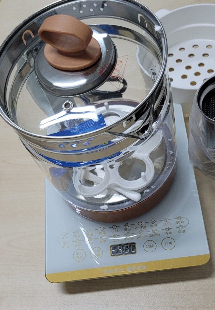 Kettle with multi cooker function