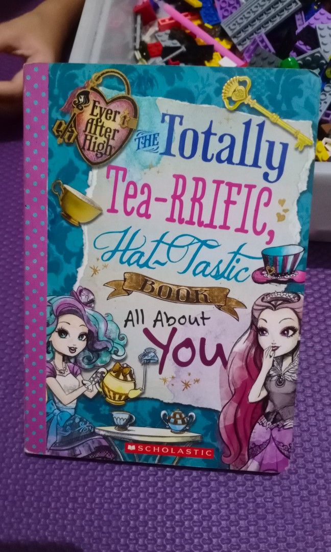Ever After High book (Category: Storybooks) located in Makati City. Submitted by decluttering_stuff101 (Listing ID 1242476534, Image 1). Description: .