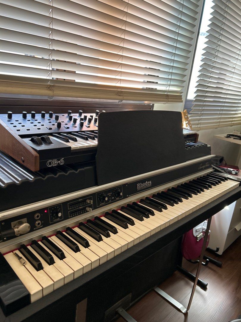 Fender Rhodes 1979 Mark 2 Suitcase Electric Piano Keyboard, Hobbies