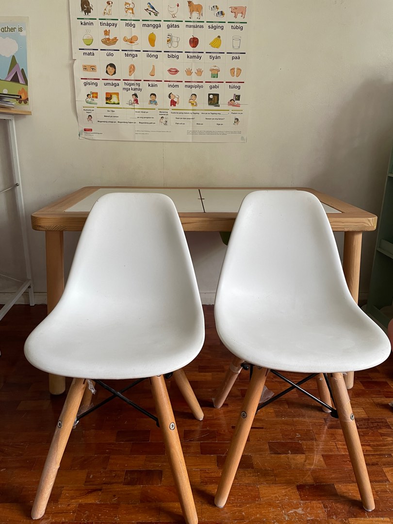 Flisat table with 2 chairs on Carousell